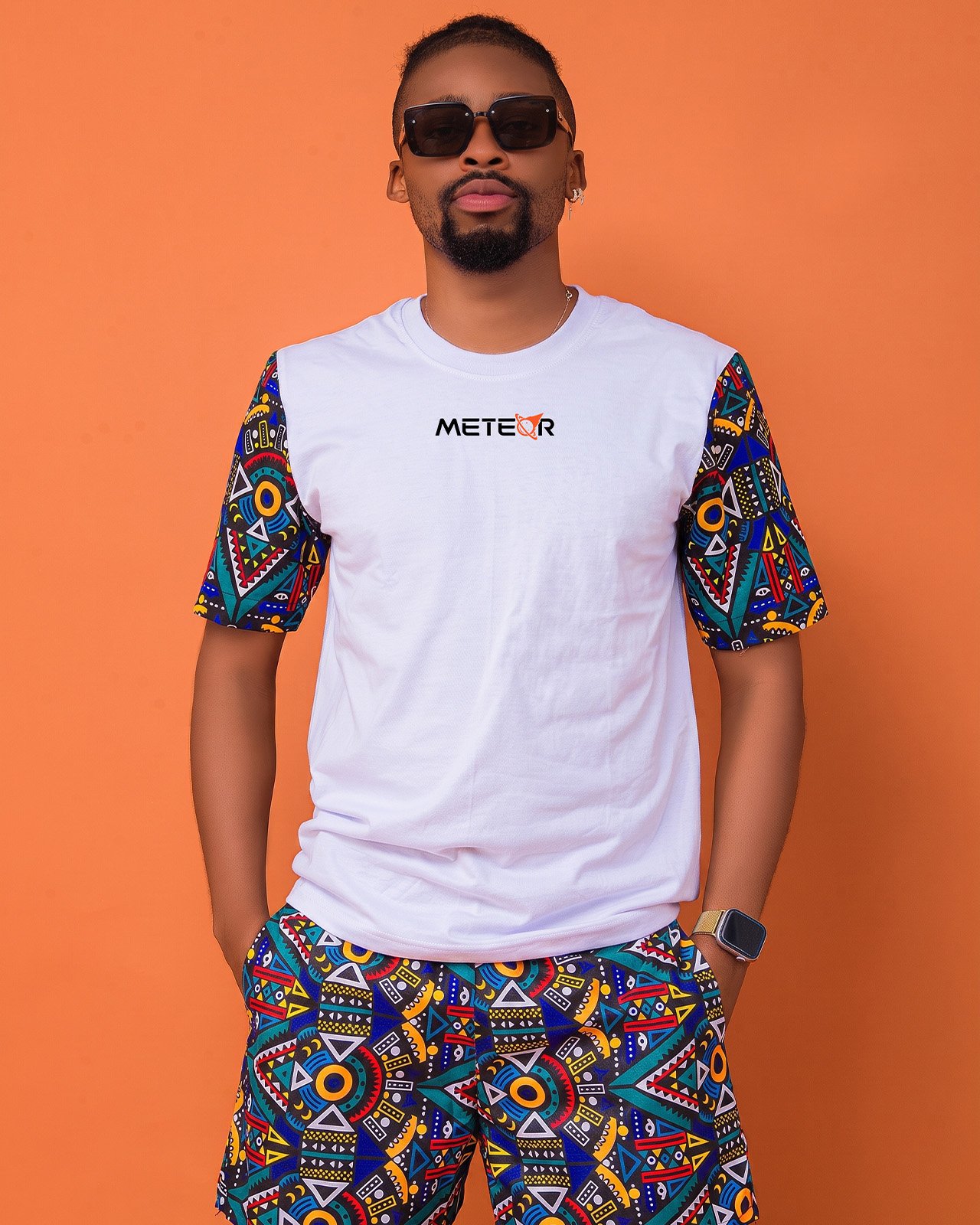T-shirt com logo + Short